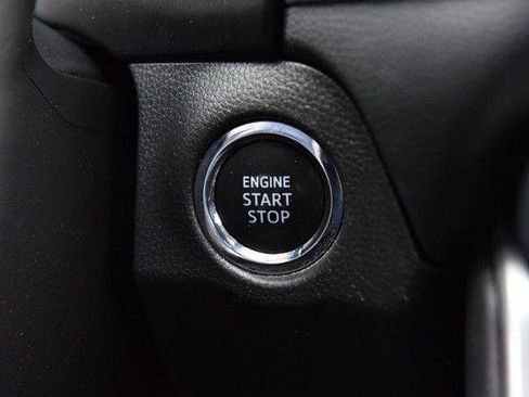 Used 2025 Toyota RAV4 XLE image 17