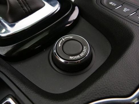 Used 2015 Chevrolet SS RWD image 10