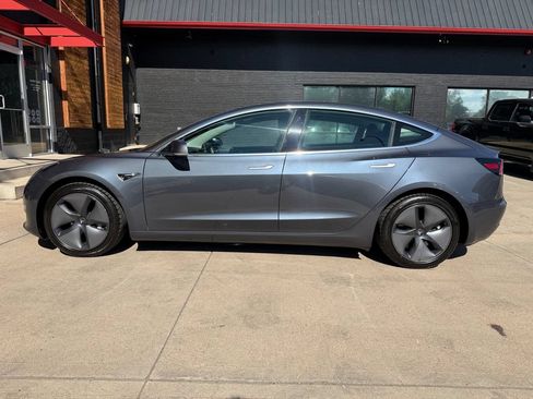 Used 2020 Tesla Model 3 Long Range AWD/4WD image 17