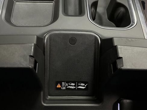 Used 2023 GMC Sierra 1500 SLT w/ SLT Premium Plus Package image 26