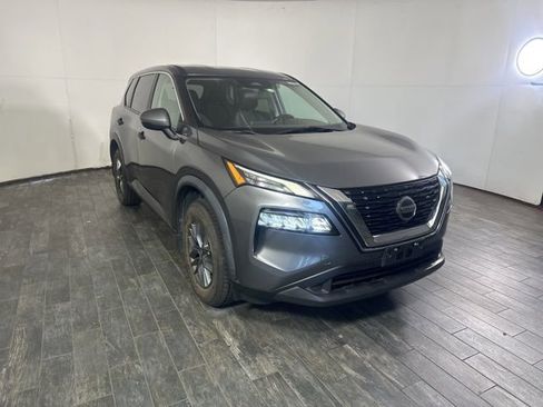 Used 2021 Nissan Rogue S image 3