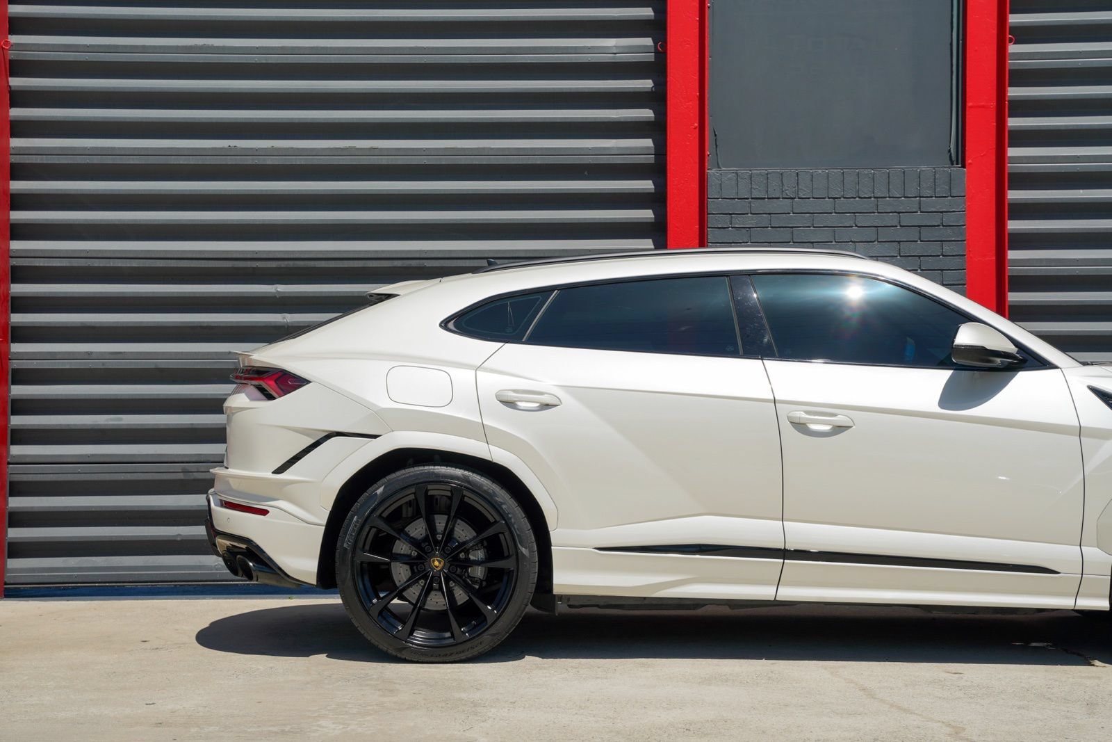 Used 2024 Lamborghini Urus S AWD/4WD image 17