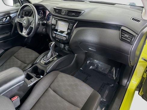 Used 2021 Nissan Rogue Sport SV image 30