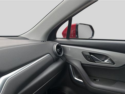 Used 2024 Chevrolet Blazer LT w/ Convenience Package image 10