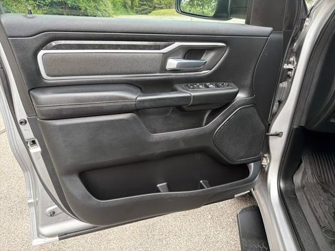 Used 2020 RAM 1500 Big Horn AWD/4WD image 17