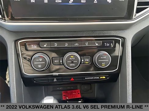 Used 2022 Volkswagen Atlas SEL Premium image 31