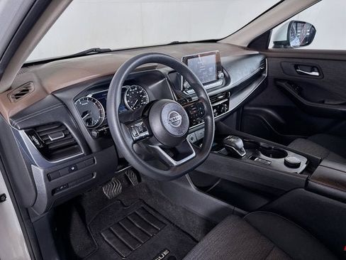 Used 2021 Nissan Rogue SV AWD/4WD image 9