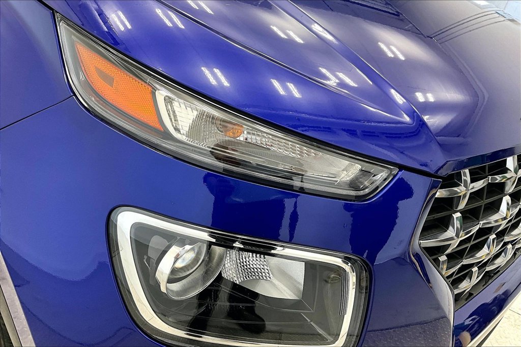 Used 2024 Hyundai Venue SEL FWD image 30