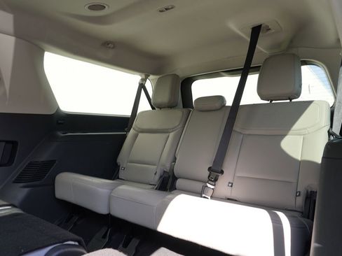 Used 2025 Ford Expedition Max Active image 25