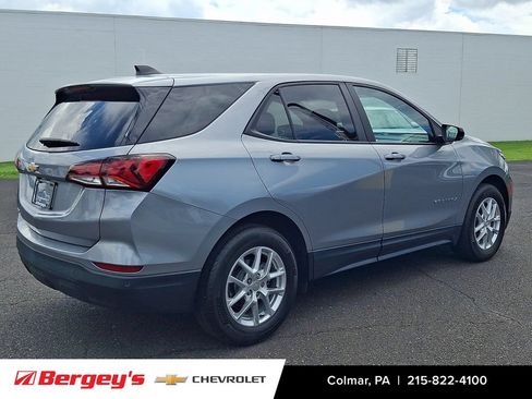 Certified 2024 Chevrolet Equinox LS w/ LS Convenience Package FWD image 8