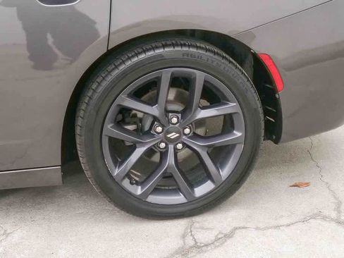 Used 2019 Dodge Charger SXT w/ Blacktop Package RWD image 6