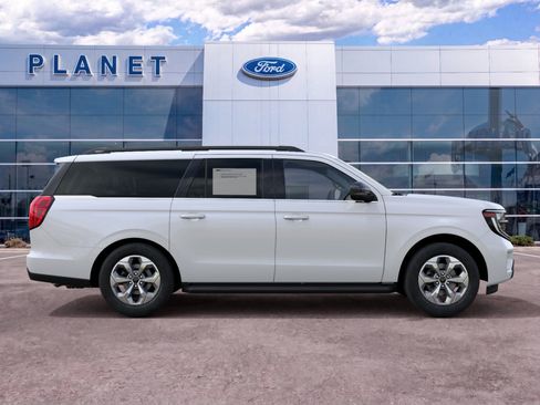 New 2027 Ford Expedition Max Active RWD image 6