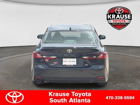 Used 2025 Toyota Camry SE w/ Convenience Package FWD image 6