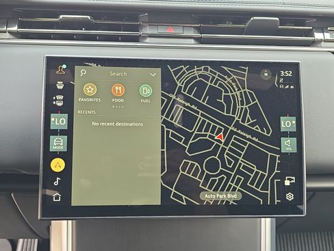 Certified 2024 Land Rover Range Rover SV AWD/4WD image 22