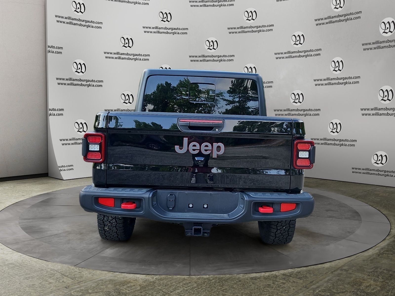 Used 2026 Jeep Gladiator Rubicon AWD/4WD image 4