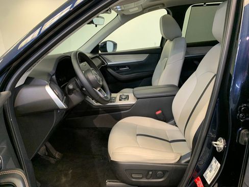 Used 2024 MAZDA CX-90 Plug-In Hybrid w/ Preferred AWD/4WD image 17