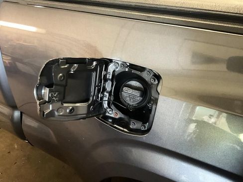 Used 2023 Toyota Tacoma SR RWD image 15