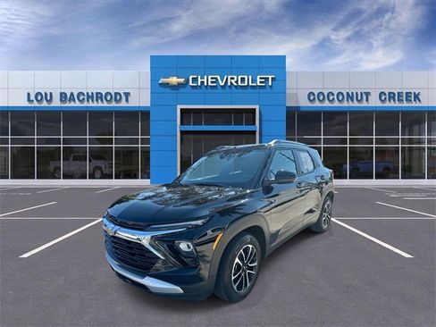 Used 2026 Chevrolet TrailBlazer LT image 4