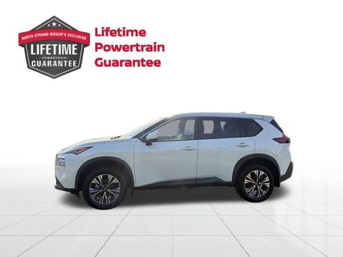 Used 2021 Nissan Rogue SV FWD image 2
