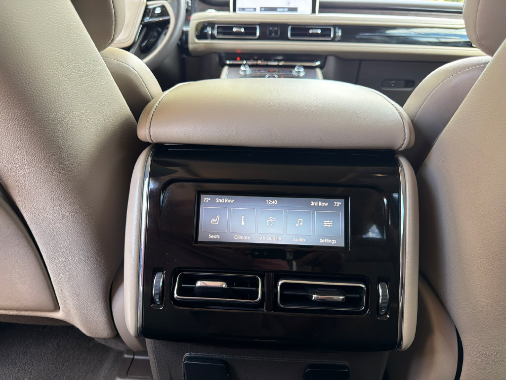 Used 2021 Lincoln Aviator Reserve w/ Equipment Group 201A RWD image 24