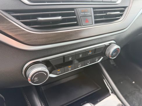 Certified 2023 Nissan Altima 2.5 SV image 15