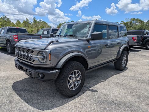 Certified 2025 Ford Bronco Badlands AWD/4WD image 8