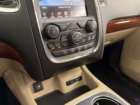 Used 2015 Dodge Durango Citadel w/ Technology Group RWD image 21