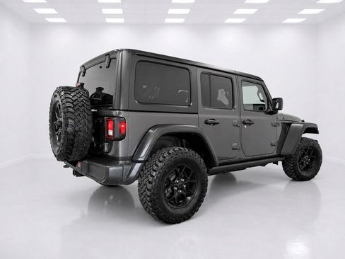 Used 2025 Jeep Wrangler Unlimited Sport AWD/4WD image 4