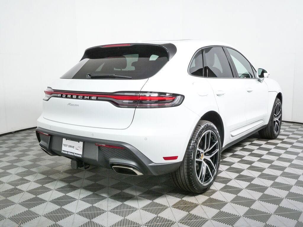 New 2026 Porsche Macan Turbo AWD/4WD image 30
