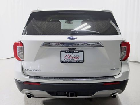 Used 2023 Ford Explorer Limited w/ Equipment Group 301A AWD/4WD image 13
