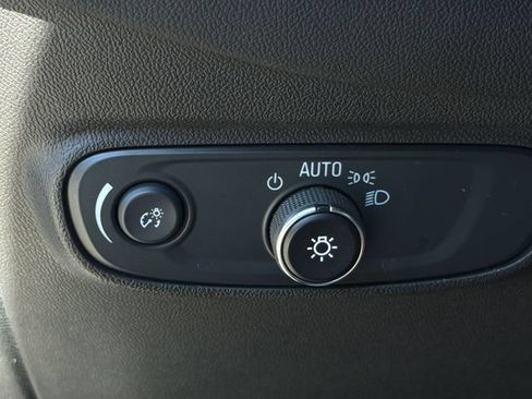 Used 2024 Chevrolet Equinox LT AWD/4WD image 32
