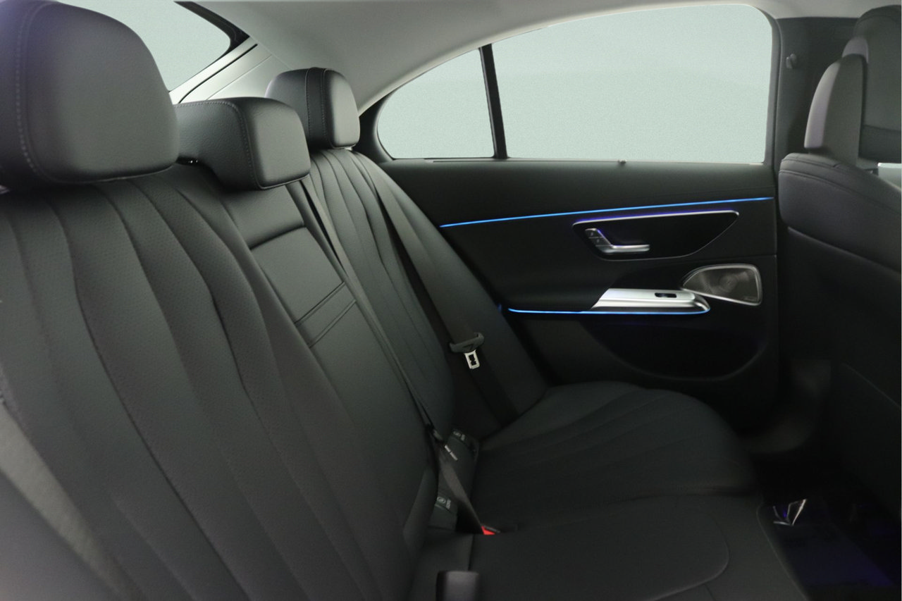 New 2026 Mercedes-Benz E 450 4MATIC Sedan image 8