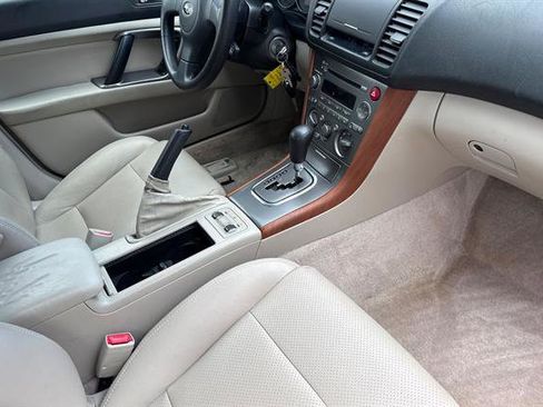 Used 2006 Subaru Outback 2.5i image 16