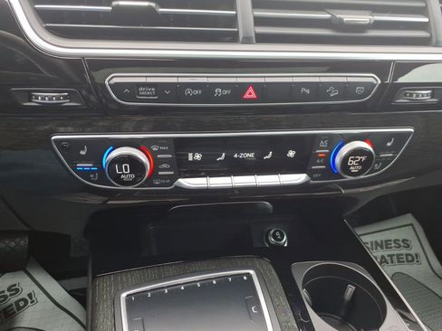 Used 2018 Audi Q7 3.0T Prestige image 19