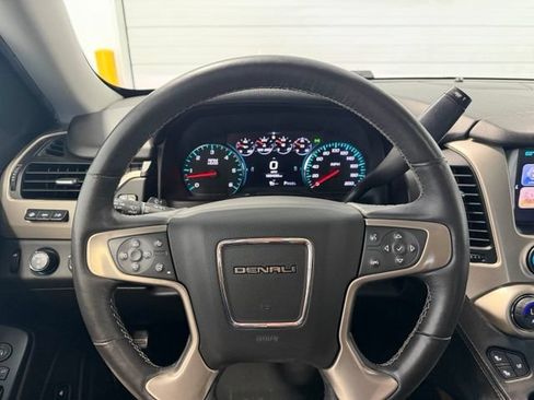 Used 2017 GMC Yukon Denali w/ Open Road Package AWD/4WD image 14