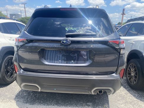 Certified 2025 Subaru Forester Limited AWD/4WD image 5