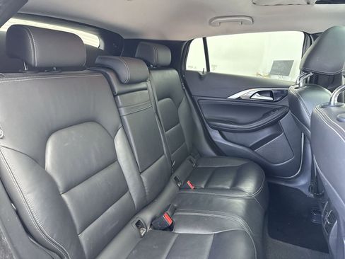 Used 2018 INFINITI QX30 Premium w/ Cargo Package AWD/4WD image 37