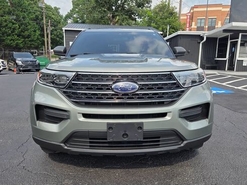 Used 2020 Ford Explorer XLT w/ Comfort Package AWD/4WD image 10