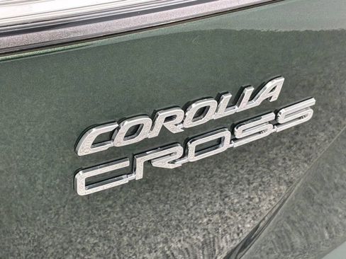 Used 2023 Toyota Corolla Cross LE AWD/4WD image 22