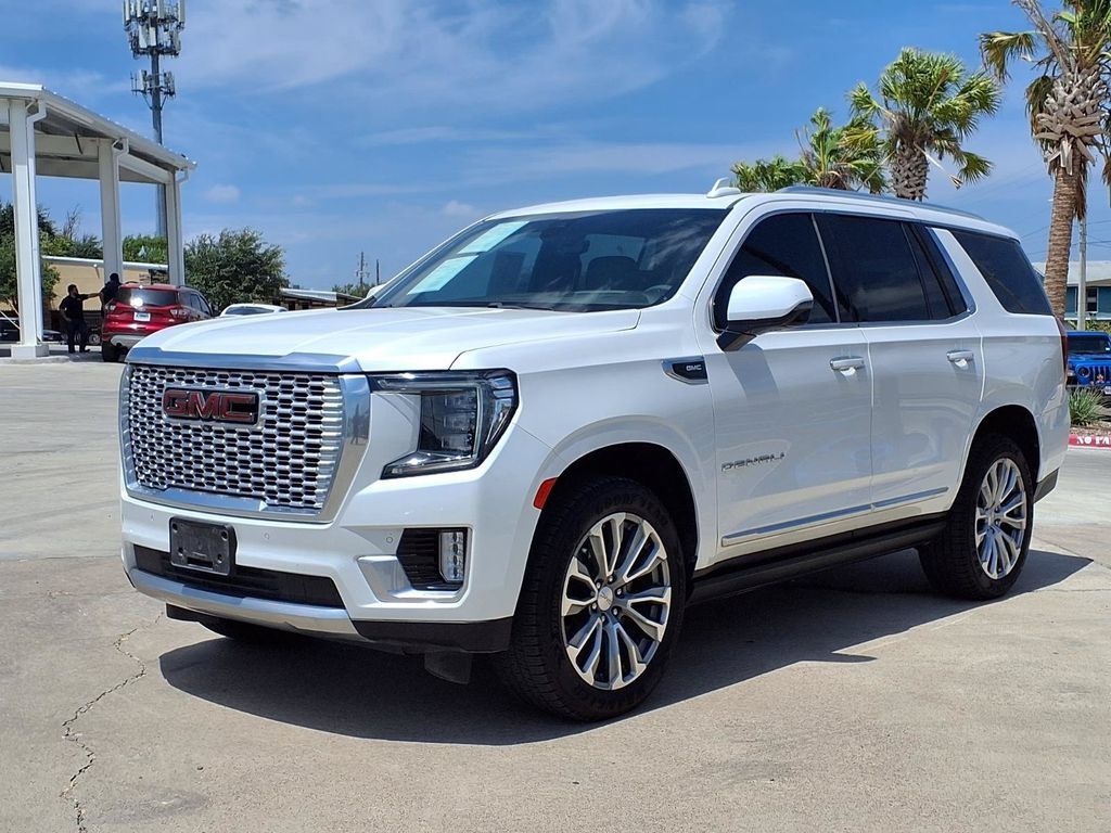 Used 2021 GMC Yukon Denali w/ Denali Ultimate Package RWD image 4