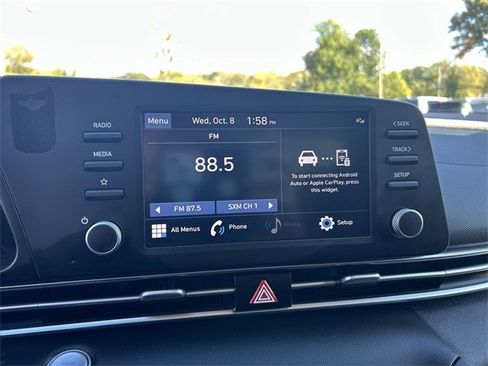 Used 2023 Hyundai Elantra SEL image 20