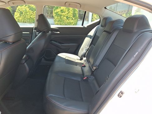 Certified 2023 Nissan Altima 2.5 SR AWD/4WD image 10