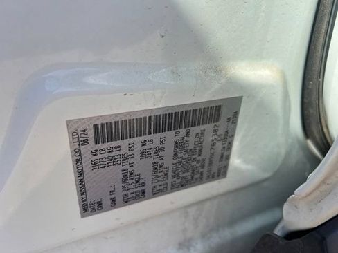 Used 2025 Nissan Rogue SV AWD/4WD image 7