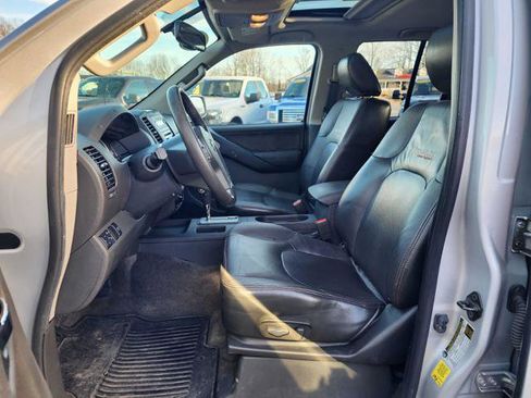 Used 2012 Nissan Frontier PRO-4X w/ Pro-4x Luxury Pkg image 13