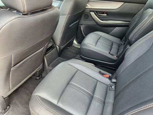 Used 2024 MAZDA CX-90 Plug-In Hybrid w/ Premium Pkg AWD/4WD image 9