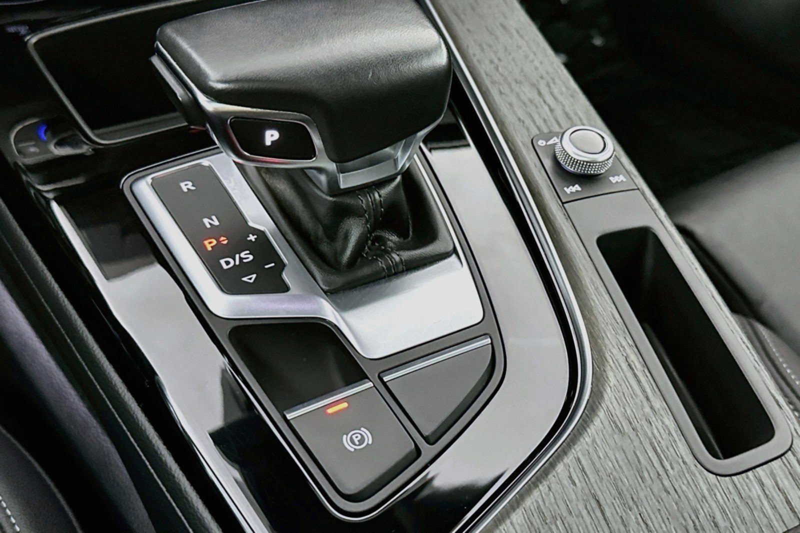 Used 2023 Audi A5 2.0T Premium w/ Convenience Package AWD/4WD image 7