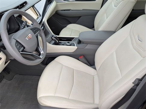 Certified 2023 Cadillac XT6 Premium Luxury w/ Technology Package image 22