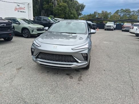 Certified 2025 Buick Envista Avenir image 8