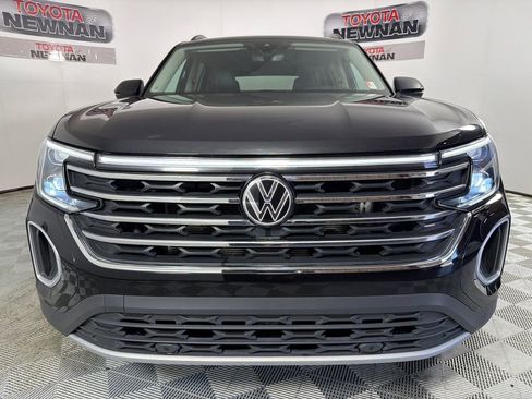 Used 2025 Volkswagen Atlas SE image 8