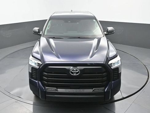 Used 2022 Toyota Tundra SR5 w/ SR5 Convenience Package AWD/4WD image 27